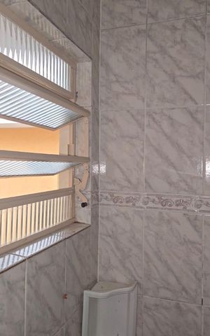Casa para alugar com 210m², 4 quartos e 2 vagas Casa para alugar com 210m², 4 quartos e 2 vagasBanheiro da Suíte 2