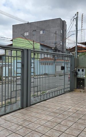 Casa para alugar com 210m², 4 quartos e 2 vagas Casa para alugar com 210m², 4 quartos e 2 vagasGaragem