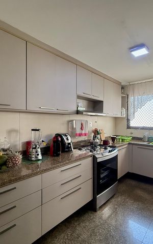Apartamento à venda com 160m², 3 quartos e 2 vagasCozinha