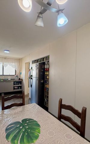 Apartamento à venda com 160m², 3 quartos e 2 vagasCozinha