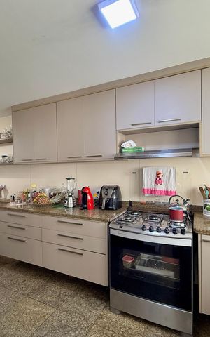 Apartamento à venda com 160m², 3 quartos e 2 vagasCozinha