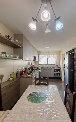 Apartamento à venda com 160m², 3 quartos e 2 vagasCozinha