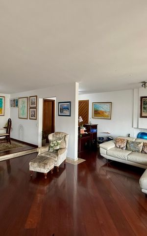 Apartamento à venda com 160m², 3 quartos e 2 vagasSala