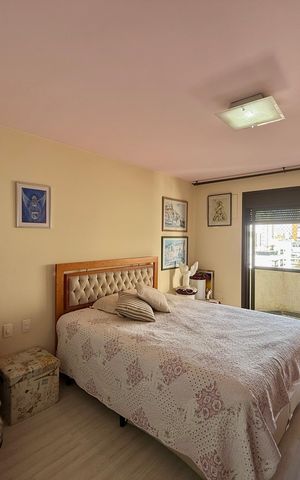 Apartamento à venda com 160m², 3 quartos e 2 vagasSuíte