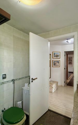 Apartamento à venda com 160m², 3 quartos e 2 vagasBanheiro Social