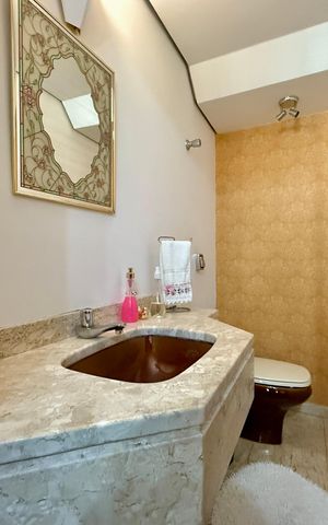 Apartamento à venda com 160m², 3 quartos e 2 vagasLavabo