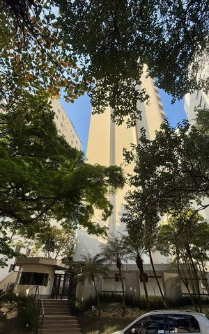 Apartamento à venda com 160m², 3 quartos e 2 vagasFachada