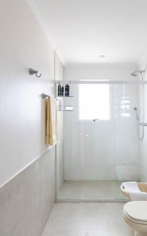 Apartamento à venda com 315m², 4 quartos e 5 vagas Apartamento à venda com 315m², 4 quartos e 5 vagasBanheiro 2 - Suíte