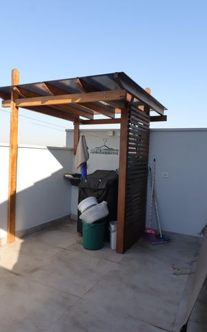 Apartamento à venda com 100m², 2 quartos e 1 vagaÁrea de Serviço