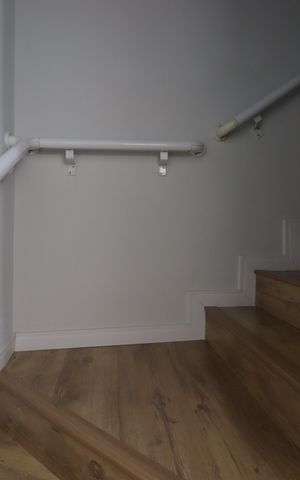 Apartamento à venda com 100m², 2 quartos e 1 vagaEscada