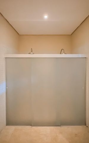 Apartamento à venda com 247m², 4 quartos e 4 vagas Apartamento à venda com 247m², 4 quartos e 4 vagasSpa - Saunas