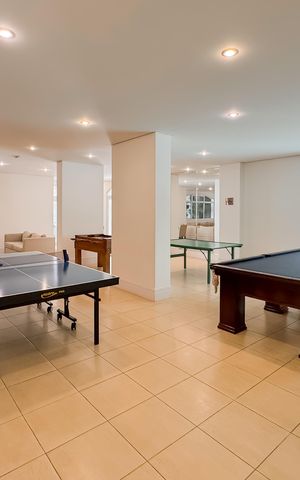 Apartamento à venda com 247m², 4 quartos e 4 vagas Apartamento à venda com 247m², 4 quartos e 4 vagasÁrea comum