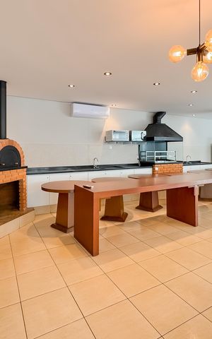 Apartamento à venda com 247m², 4 quartos e 4 vagas Apartamento à venda com 247m², 4 quartos e 4 vagasEspaço Gourmet