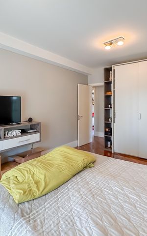 Apartamento à venda com 247m², 4 quartos e 4 vagas Apartamento à venda com 247m², 4 quartos e 4 vagasSuíte Master
