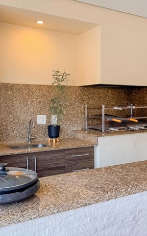 Apartamento à venda com 247m², 4 quartos e 4 vagas Apartamento à venda com 247m², 4 quartos e 4 vagasVaranda gourmet
