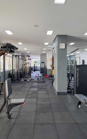 Apartamento à venda com 247m², 4 quartos e 4 vagas Apartamento à venda com 247m², 4 quartos e 4 vagasAcademia