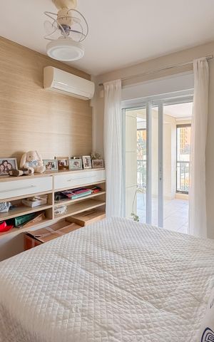 Apartamento à venda com 247m², 4 quartos e 4 vagas Apartamento à venda com 247m², 4 quartos e 4 vagasQuarto 1