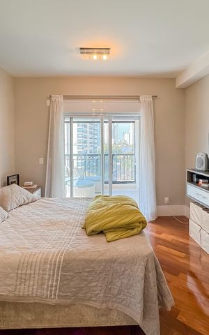 Apartamento à venda com 247m², 4 quartos e 4 vagas Apartamento à venda com 247m², 4 quartos e 4 vagasSuíte Master