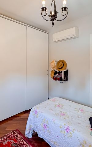 Apartamento à venda com 247m², 4 quartos e 4 vagas Apartamento à venda com 247m², 4 quartos e 4 vagasSuíte 1