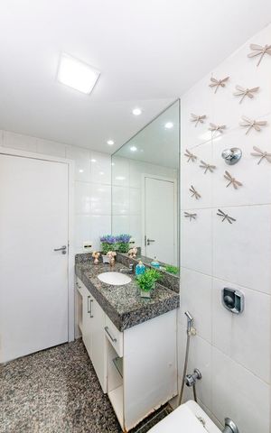 Apartamento à venda com 140m², 4 quartos e 3 vagasBanheiro Social