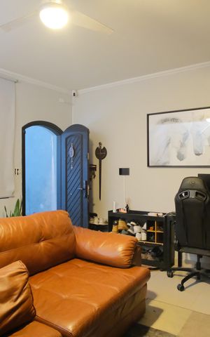 Casa à venda com 160m², 2 quartos e 2 vagasSala