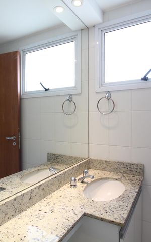 Apartamento à venda com 84m², 3 quartos e 1 vagaBanheiro da Suíte