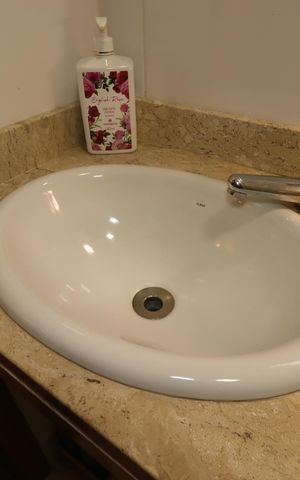 Apartamento à venda com 90m², 2 quartos e 2 vagasBanheiro - Pia