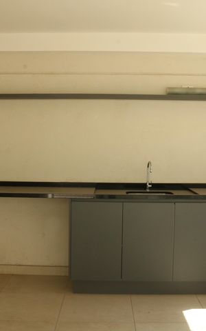 Apartamento à venda com 79m², 2 quartos e 2 vagasVaranda