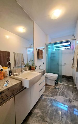 Apartamento à venda com 149m², 3 quartos e 2 vagas Apartamento à venda com 149m², 3 quartos e 2 vagasBanheiro da Suíte
