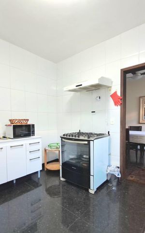 Apartamento à venda com 149m², 3 quartos e 2 vagas Apartamento à venda com 149m², 3 quartos e 2 vagasCozinha