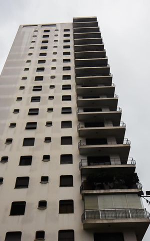Apartamento à venda com 251m², 3 quartos e 4 vagas Apartamento à venda com 251m², 3 quartos e 4 vagasFachada