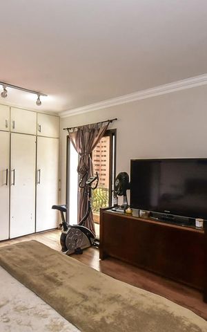 Apartamento à venda com 251m², 3 quartos e 4 vagasSuíte 2