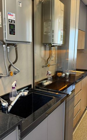 Apartamento à venda com 85m², 2 quartos e 2 vagas Apartamento à venda com 85m², 2 quartos e 2 vagasÁrea de Serviço