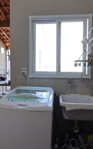 Apartamento à venda com 100m², 2 quartos e 1 vagaÁrea de Serviço