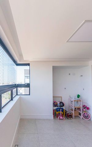 Apartamento à venda com 125m², 3 quartos e 3 vagas Apartamento à venda com 125m², 3 quartos e 3 vagasVaranda da Sala