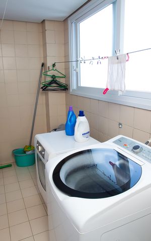 Apartamento à venda com 277m², 4 quartos e 2 vagas Apartamento à venda com 277m², 4 quartos e 2 vagasÁrea de Serviço