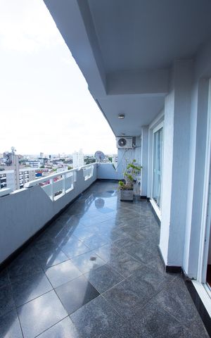 Apartamento à venda com 277m², 4 quartos e 2 vagas Apartamento à venda com 277m², 4 quartos e 2 vagasSacada