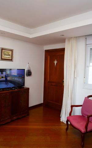 Apartamento à venda com 277m², 4 quartos e 2 vagas Apartamento à venda com 277m², 4 quartos e 2 vagasSala 1