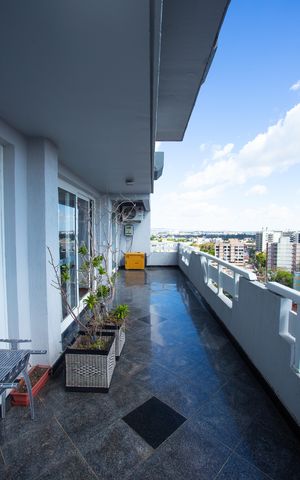 Apartamento à venda com 277m², 4 quartos e 2 vagas Apartamento à venda com 277m², 4 quartos e 2 vagasSacada
