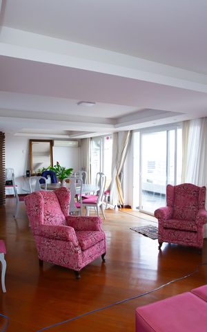 Apartamento à venda com 277m², 4 quartos e 2 vagas Apartamento à venda com 277m², 4 quartos e 2 vagasSala 2