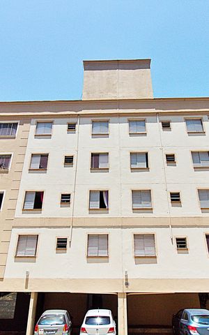 Apartamento para alugar com 48m², 2 quartos e 1 vaga Apartamento para alugar com 48m², 2 quartos e 1 vagaFachada