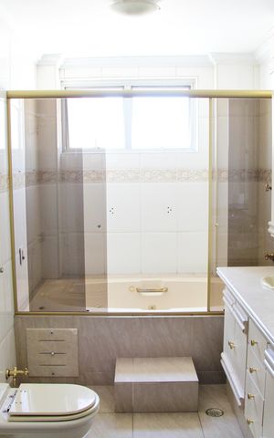 Apartamento à venda com 240m², 5 quartos e 2 vagasBanheiro da Suíte 5