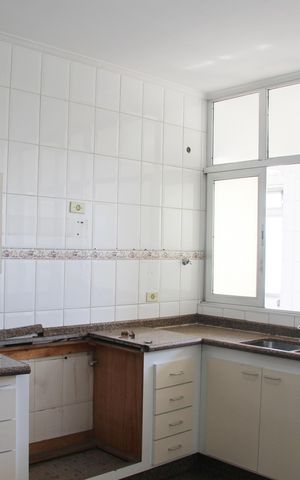 Apartamento à venda com 240m², 5 quartos e 2 vagasCozinha