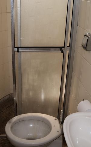 Apartamento para alugar com 344m², 4 quartos e 5 vagasBanheiro de Serviço