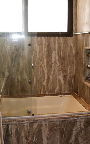 Apartamento para alugar com 344m², 4 quartos e 5 vagasBanheiro da Suíte 3