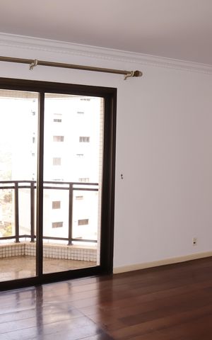 Apartamento para alugar com 344m², 4 quartos e 5 vagasSala