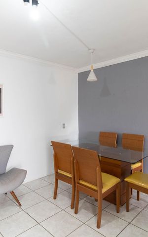 Casa à venda com 130m², 2 quartos e 3 vagas Casa à venda com 130m², 2 quartos e 3 vagasSala