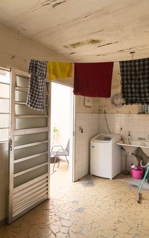 Casa à venda com 130m², 2 quartos e 3 vagas Casa à venda com 130m², 2 quartos e 3 vagasLavanderia