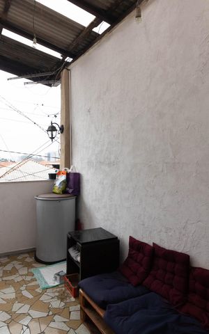 Casa à venda com 130m², 2 quartos e 3 vagas Casa à venda com 130m², 2 quartos e 3 vagasVaranda da Sala