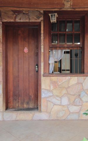 Casa à venda com 210m², 3 quartos e 2 vagasGaragem